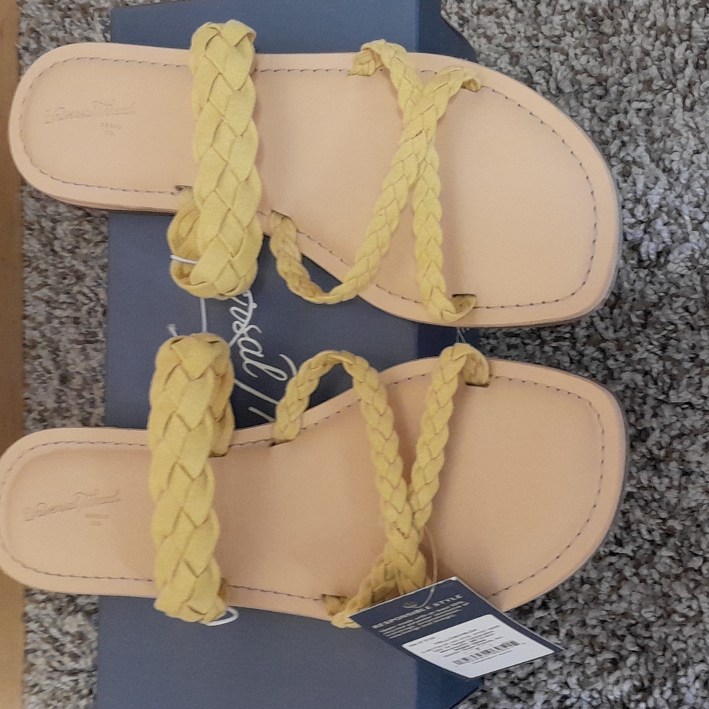 Universal Thread yellow Hilda sandal